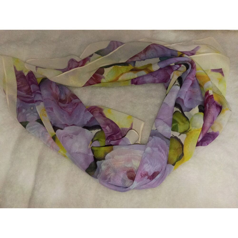 Joan River vintage floral scarf - Picture 3 of 5